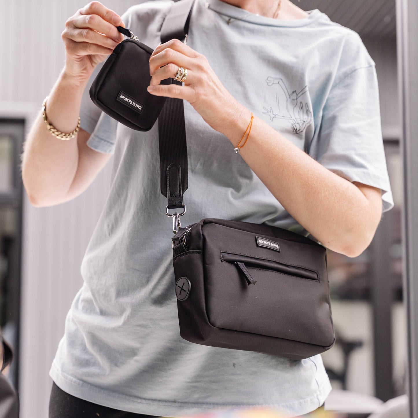 Black Dog Walking Bag
